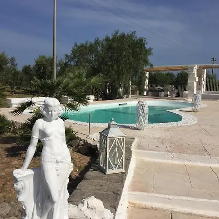 Trullo Palummieddu * オストゥーニ