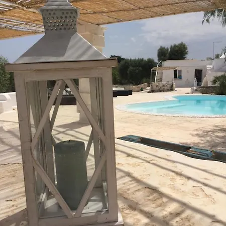 Trullo Palummieddu * オストゥーニ